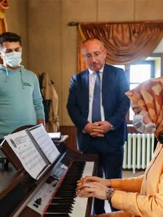 GELECEĞİN SANATÇILARI BURADA YETİŞİYOR