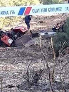 DEVRİLEN TRAKTÖRÜN ALTINDA KALARAK HAYATINI KAYBETTİ