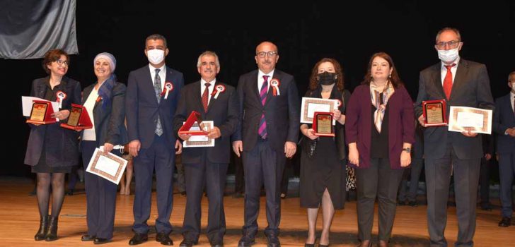 ÖĞRETMENLER GÜNÜ DENİZLİ’DE KUTLANDI