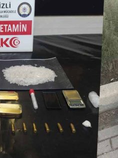 ZEHİR TACİRLERİ KOVALAMACANIN ARDINDAN YAKALANDI