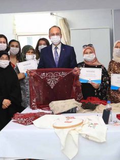 PAMUKKALELİ KADINLARDAN EL SANATLARI KURSLARINA YOĞUN İLGİ