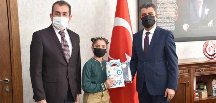 ÖĞRENCİLER ÖDÜLLENDİRİLDİ