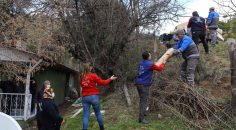 ÇAMELİ’DE ÇIKAN YANGINDA EVSİZ KALAN AİLEYE SEVGİ ELİ SAHİP ÇIKTI