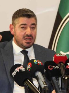 DENİZLİSPOR FORMA GELİRLERİYLE AYAKTA