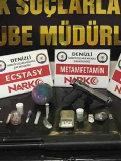 ZEHİR TACİRLERİNE OPERASYON ÜZERİNE OPERASYON
