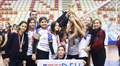 VOLEYBOL KÜÇÜKLERDE ŞAMPİYONLAR KUPASINI ALDI
