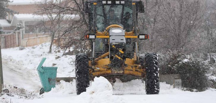 MERKEZEFENDİ’DE KARLA MÜCADELE ÇALIŞMALARI SÜRÜYOR