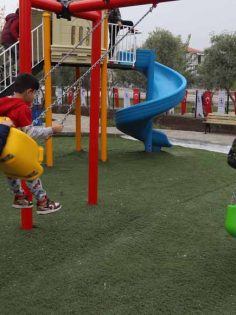 PAMUKKALE’DE PARKLAR ÇOCUKLARIN EMRİNDE