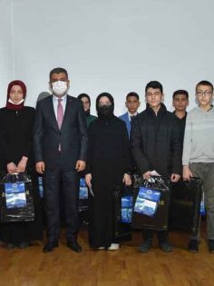 DERECEYE GİREN ÖĞRENCİLERE ÖDÜL