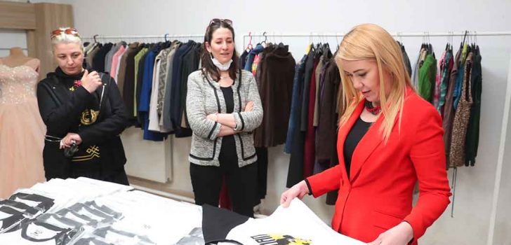YAVUZÇEHRE TEKSTİL’DEN MERKEZ ELİ KIYAFET MAĞAZASI’NA DESTEK