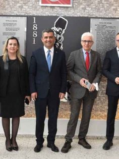 HAYIRSEVERLERE PLAKET