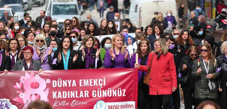 BAŞKAN DOĞAN KADINLAR GÜNÜ’NDE KADIN HAKLARI İÇİN YÜRÜDÜ