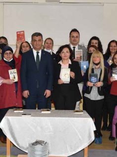 KÜTÜPHANELERİYLE YAŞAYAN OKULLAR