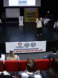 GENÇLİK MERKEZİ’NDEN BİLGİ YARIŞMASI