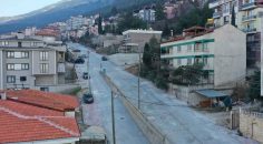 PAMUKKALE BELEDİYESİ, MEVLANA CADDESİ’Nİ YENİLEDİ