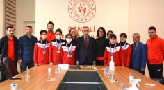 YÜZME’DE HEDEF ÇOK