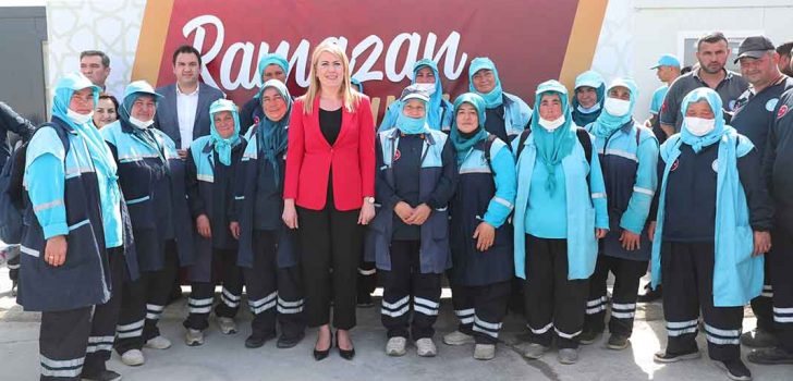 BAŞKAN DOĞAN ÇALIŞMA ARKADAŞLARI İLE BAYRAMLAŞTI