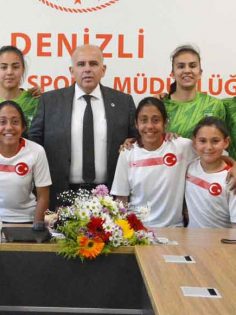 HOROZKENTSPOR’DAN GENÇLİK SPOR’A ZİYARET