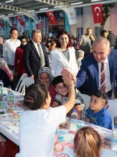 ONBİNLERCE VATANDAŞ GÖNÜL SOFRASINDA BULUŞTU