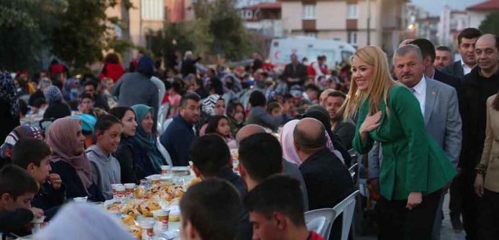 MERKEZEFENDİ’DE İLK İFTAR SOFRASI MURATDEDE’DE KURULDU