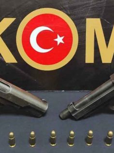 SİLAH KAÇAKÇISI YAKALANDI