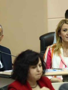 MERKEZEFENDİ BELEDİYESİ’NDE NECDET YILMAZ İSTİFA ETTİ