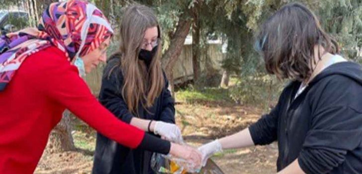 ÖĞRENCİLERDEN “BİLİNÇLİ DÖNÜŞÜM SANATI” E-TWINNING PROJESİ