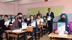 LGS VE YKS YARDIMCI KAYNAK KİTAPLARI ÖĞRENCİLERE DAĞITILDI