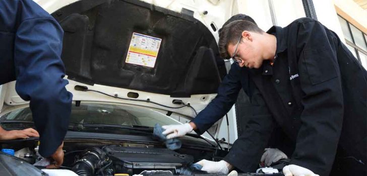 ÖĞRENCİLERDEN SUSUZ MOTOR TEMİZLİĞİ HİZMETİ