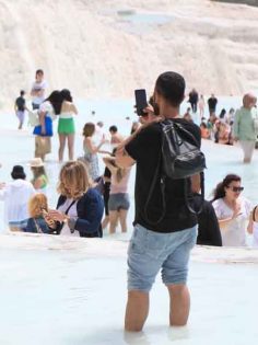 PAMUKKALE’DE BAYRAM BEREKETİ