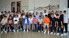 DENİZLİSPOR U 17’DEN BAŞKAN UZ’A ZİYARET