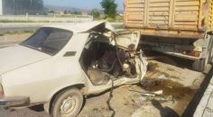 TIRA ARKADAN ÇARPAN ÇİFT ÖLDÜ, ÇOCUK YARALANDI