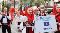 HALK DANSLARI FESTİVALİ COŞKUYLA BAŞLADI