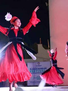 7 ÜLKEDEN 250 DANSÇI NEFESLERİ KESTİ