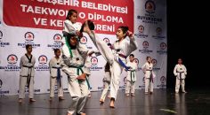 MİNİK TAEKWONDOCULAR KUŞAK ATTI