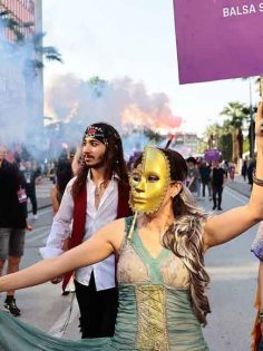 TİYATRO ŞÖLENİ BAŞLADI