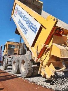 BÜYÜKŞEHİR’İN ASFALT HAMLESİ DEVAM EDİYOR