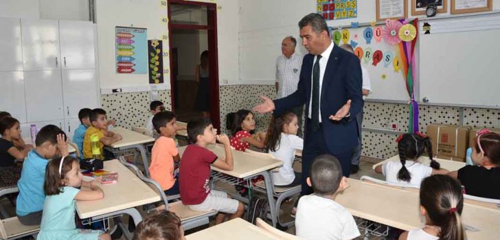 MÜDÜR EKİCİ VELİ VE ÖĞRENCİLERLE BULUŞTU