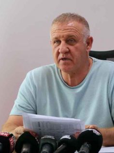 DENİZLİSPOR’DA MESUT BAKKAL İLE YOLLAR AYRILDI