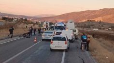 TAVAS’TA FECİ KAZA: 3 ÖLÜ