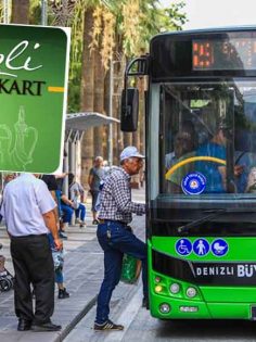 YAŞLI VE ENGELLİ DENİZLİ KART’TA VİZE DÖNEMİ