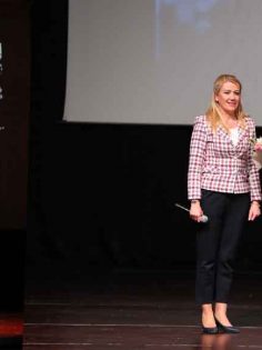 MERKEZEFENDİ’DE GÖSTERİ BÜYÜK BEĞENİ TOPLADI