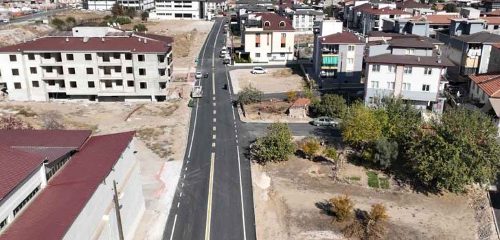 GÜMÜŞÇAY’DA YOL VE KALDIRIM ÇALIŞMALARI TAMAMLANDI