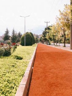 1200 EVLER MAHALLESİ’NDE YÜRÜYÜŞ YOLU YENİLENDİ