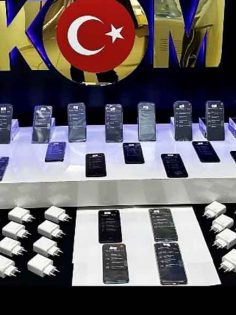 KAÇAK CEP TELEFONLARI YAKALANDI
