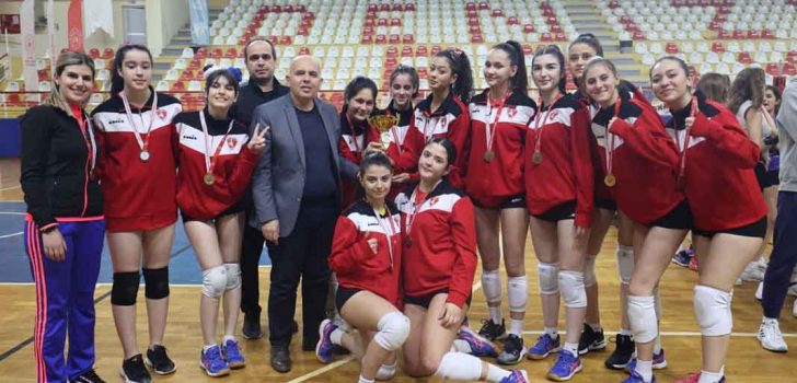VOLEYBOL’DA ŞAMPİYON BÜYÜKŞEHİR BELEDİYESPOR