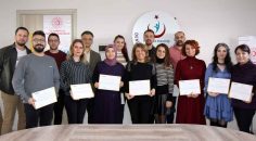 SAĞLIK ÇALIŞANLARINA EĞİTİM SONRASI SERTİFİKA