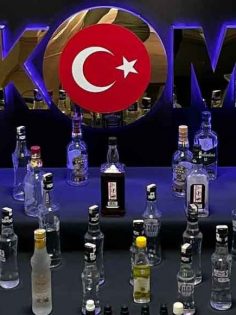 DENİZLİ’DE 8 KAÇAKÇI YAKALANDI