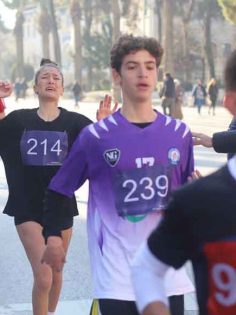 GENÇLER ATASI İÇİN KOŞTU