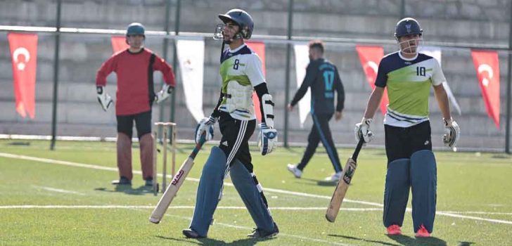 KRİKET TÜRKİYE ŞAMPİYONASI DEVAM EDİYOR